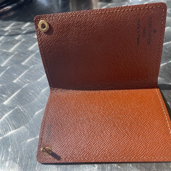 Auth LOUIS VUITTON card case w gold snaps. NBU. missing plastic card sleeves - Picture 8 of 8